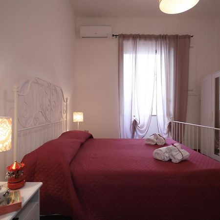 B&B I Due Tornesi Napoli Bagian luar foto